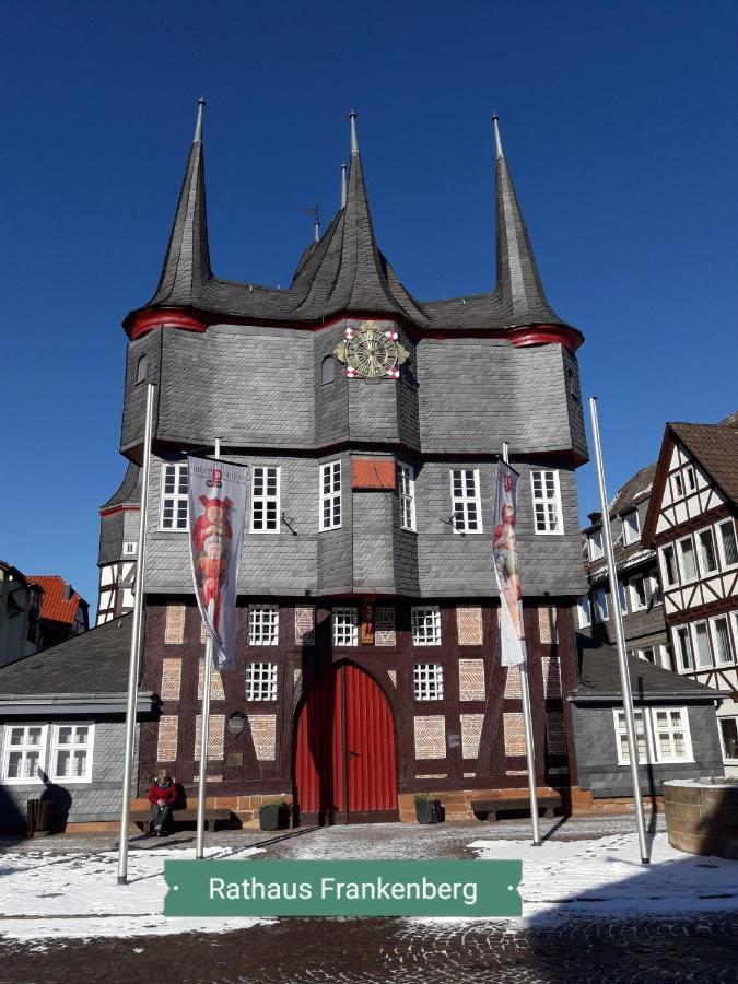 Tiny-Apartment-In-Gemuenden-An-Der-Wohra Gemunden an der Wohra Ngoại thất bức ảnh
